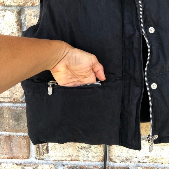 J Crew Womens Black Sleeveless Full Zip Snap Button Goose Down Puffer Vest XS - Picture 4 of 11